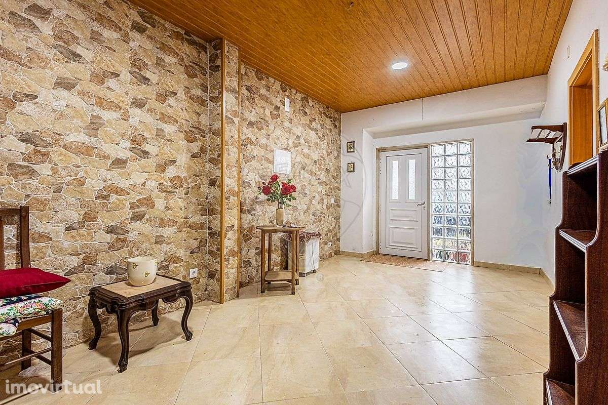 Moradia T2 para venda - Grande imagem: 3/32