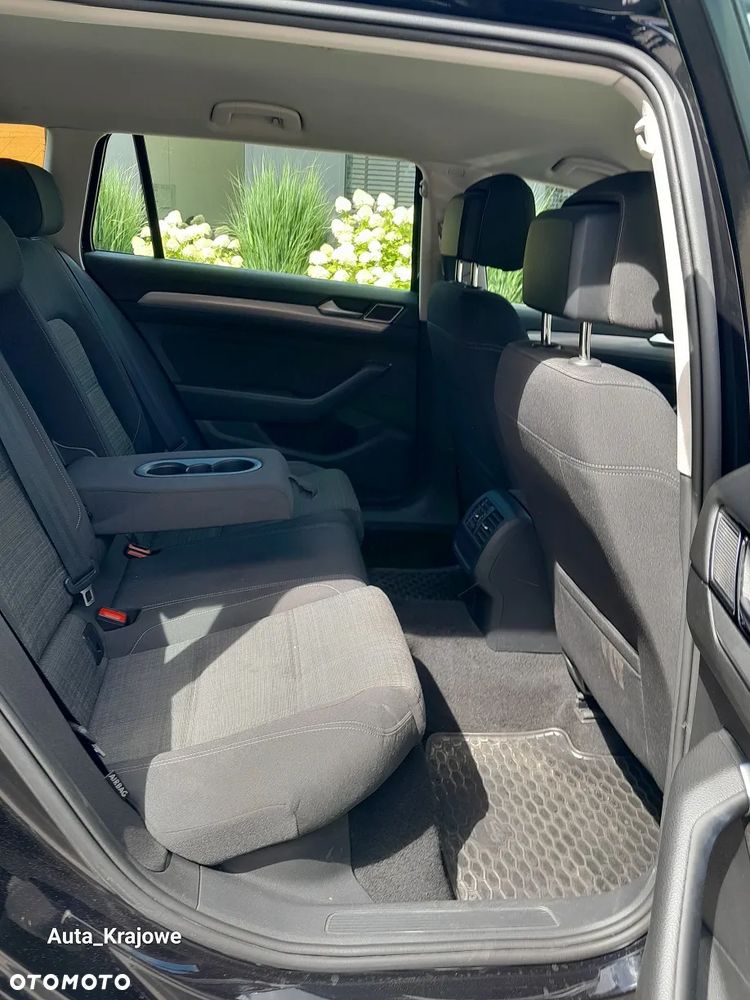 Volkswagen Passat 2.0 TDI EVO Business DSG - 34