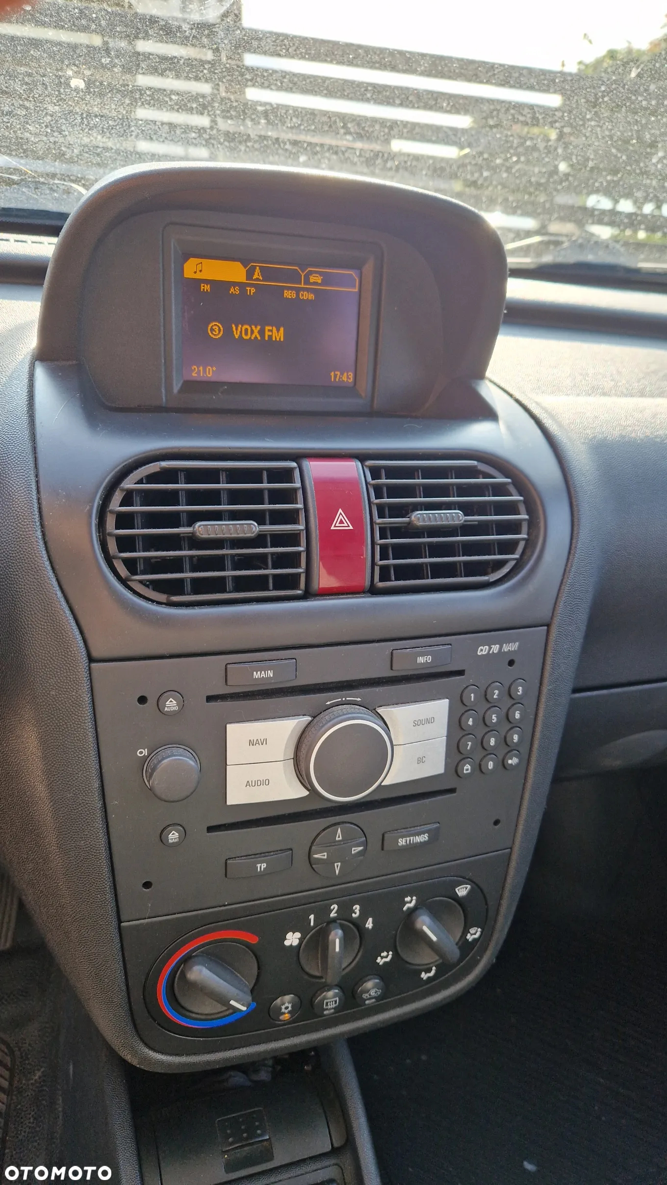 Opel Combo Tour 1.6 CNG Cosmo - 31