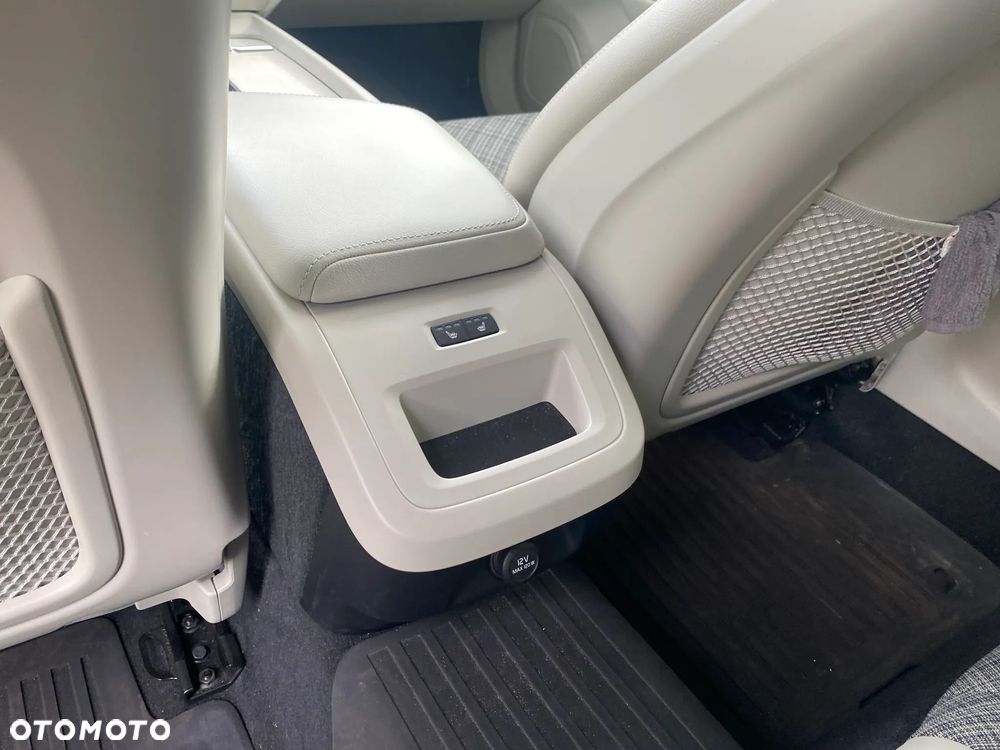 Volvo V60 D3 SCR - 30