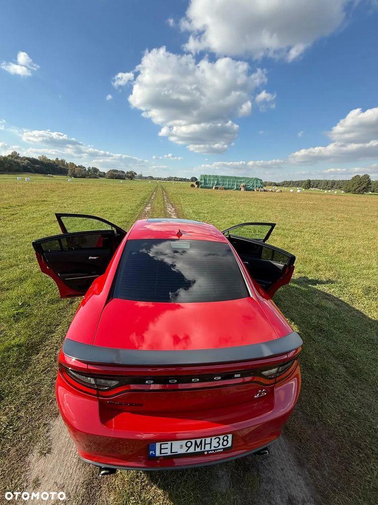 Dodge Charger 6.4 Scat Pack - 16