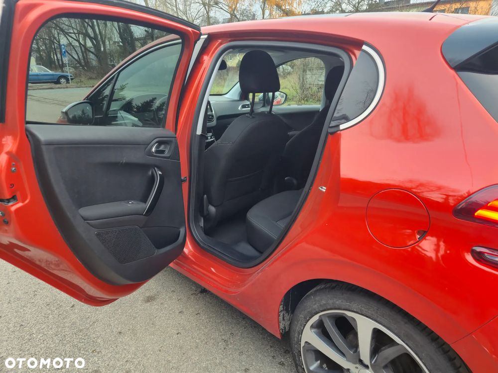 Peugeot 208 165 THP Stop & Start Allure - 13