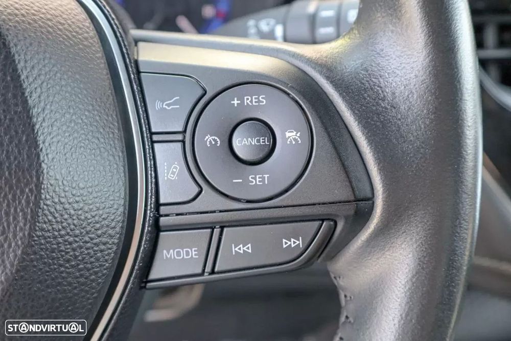Toyota Corolla 1.8 Hybrid Comfort - 24