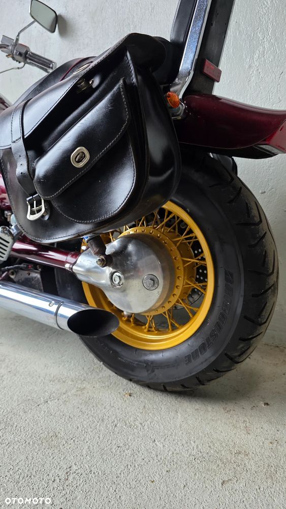 Suzuki Intruder - 23