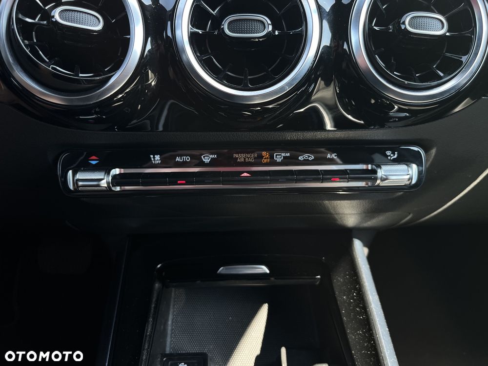 Mercedes-Benz Klasa B 220 d Progressive 8G-DCT - 26