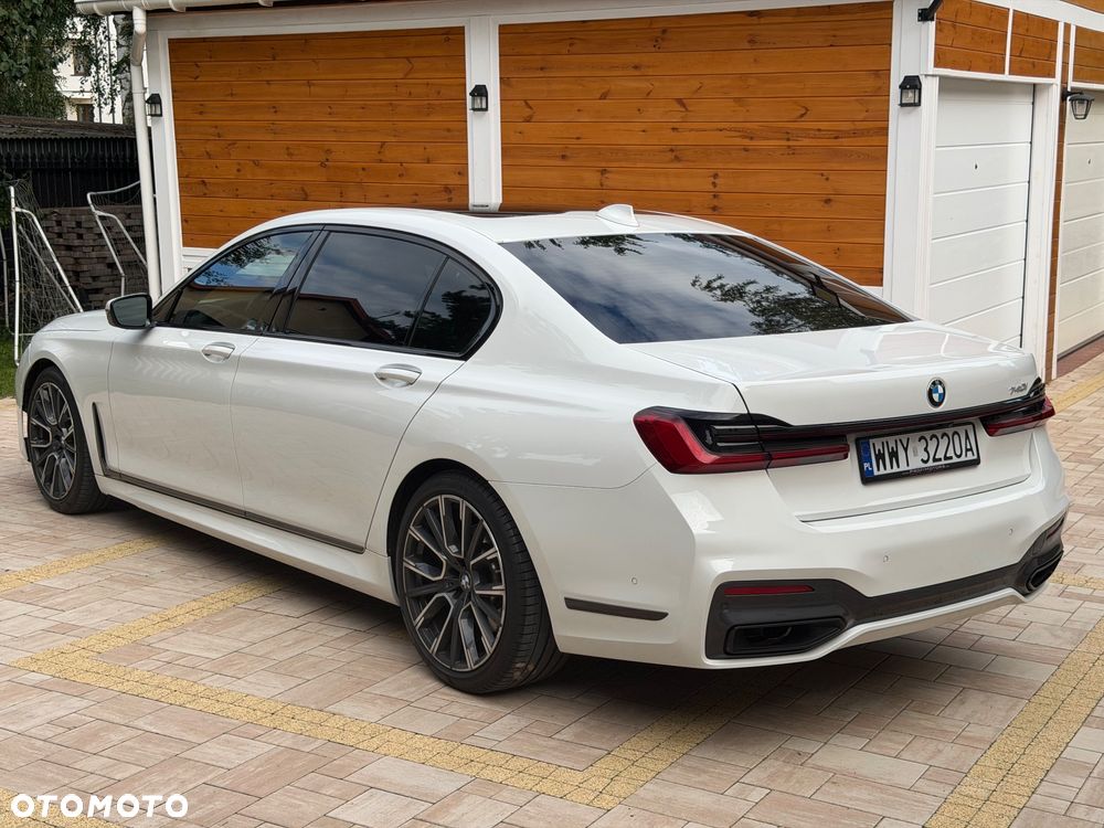 BMW Seria 7 740Li - 33