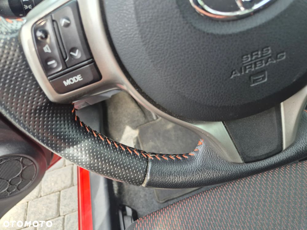 Toyota Yaris 1.33 Sol - 19