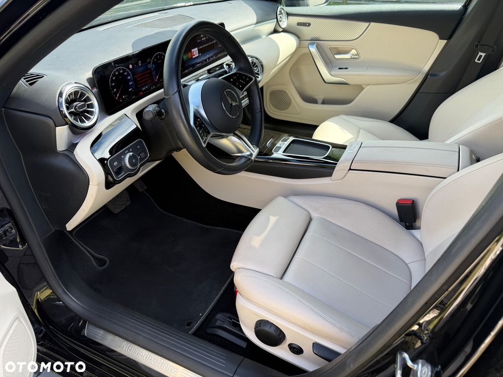Mercedes-Benz Klasa A 200 Progressive 7G-DCT - 19