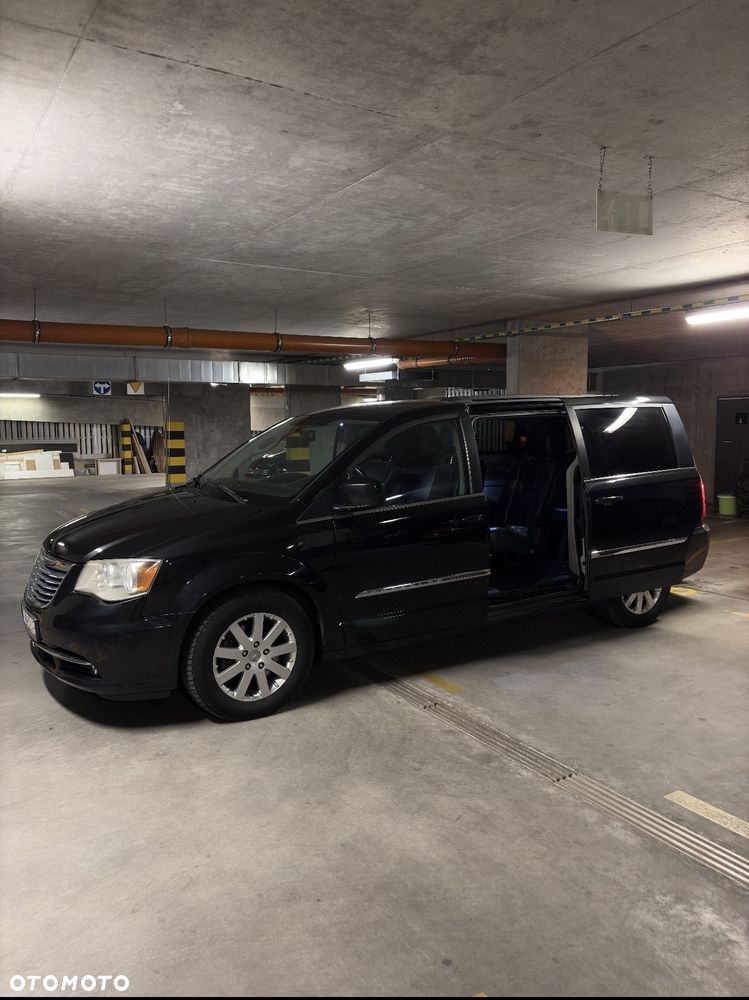 Chrysler Town & Country 3.6 Touring - 8