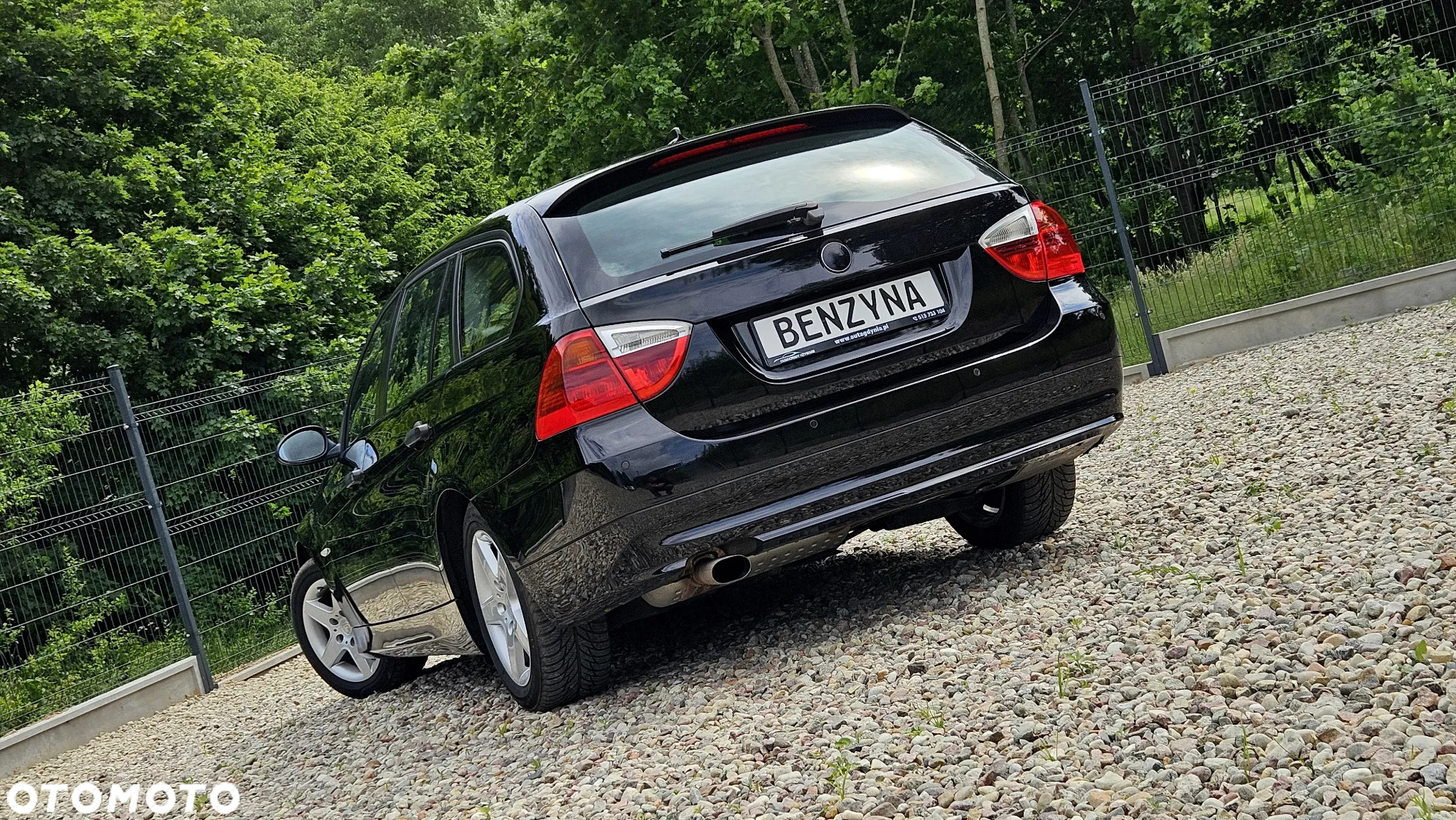 BMW Seria 3 318i Touring - 19