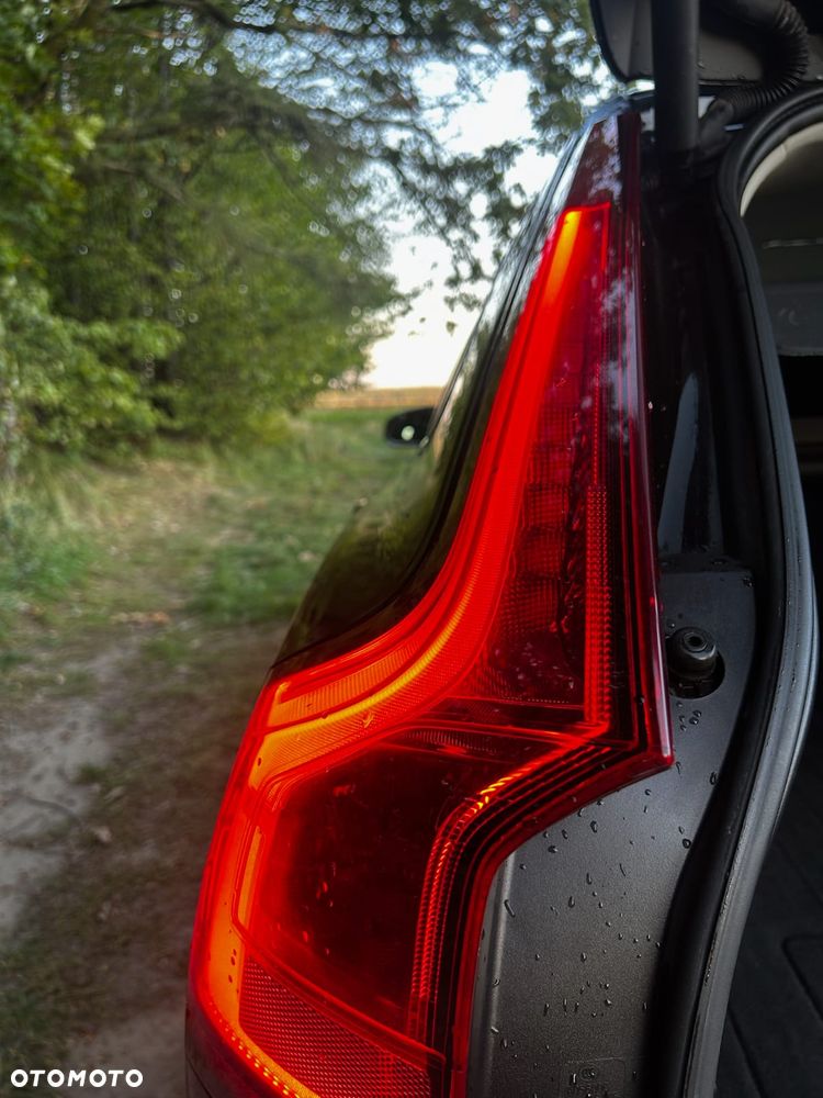 Volvo V90 - 19