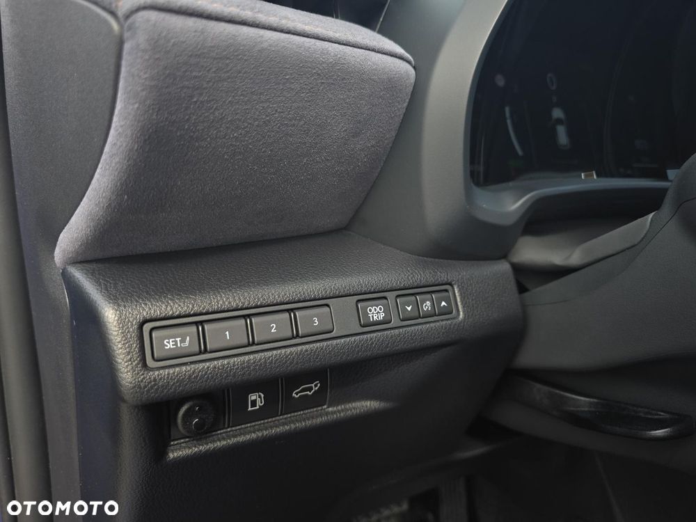 Lexus LBX 1.5 Hybrid Cool - 13