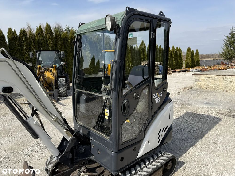 Hitachi ZX18 - 3 ZX 18 ZAXIS / TYLKO 2451 MTH! / Z NIEMIEC / PIĘKNA / ORYGINAŁ / 15 16 17 20 22 301.6 301.8 VIO PC KX 018 19C 16C 18-3 - 20