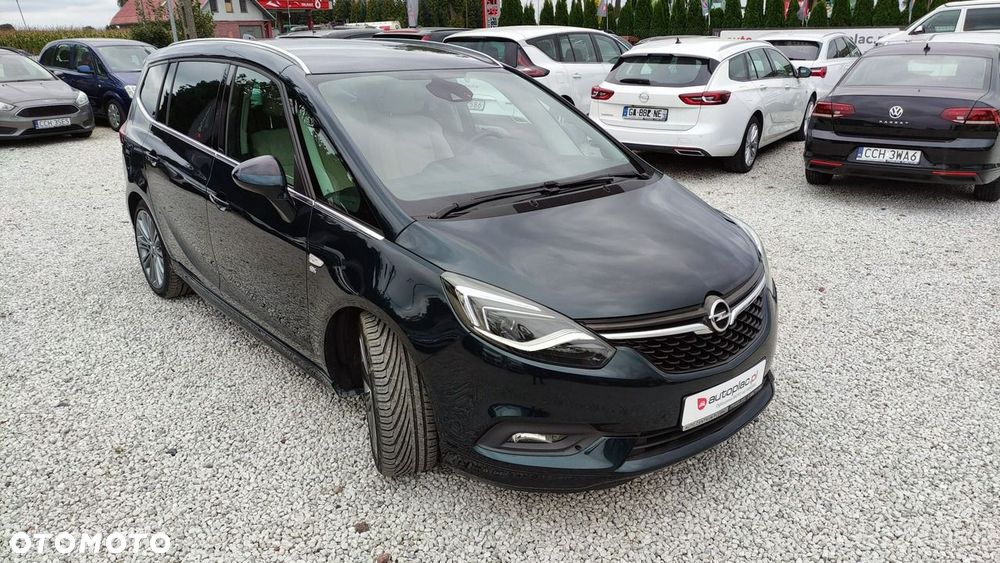 Opel Zafira - 10