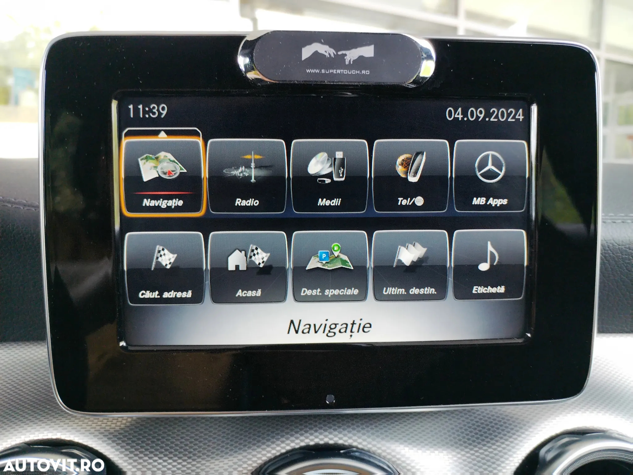 Mercedes-Benz GLA - 23