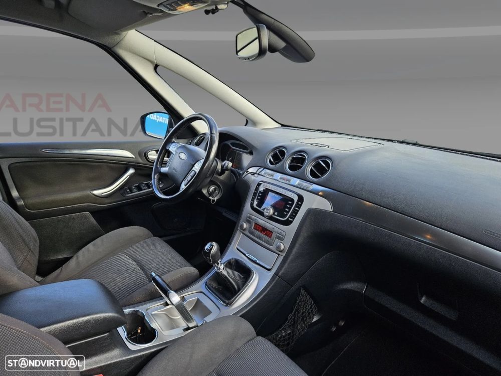 Ford S-Max 1.8 TDCi Titanium 7L - 28