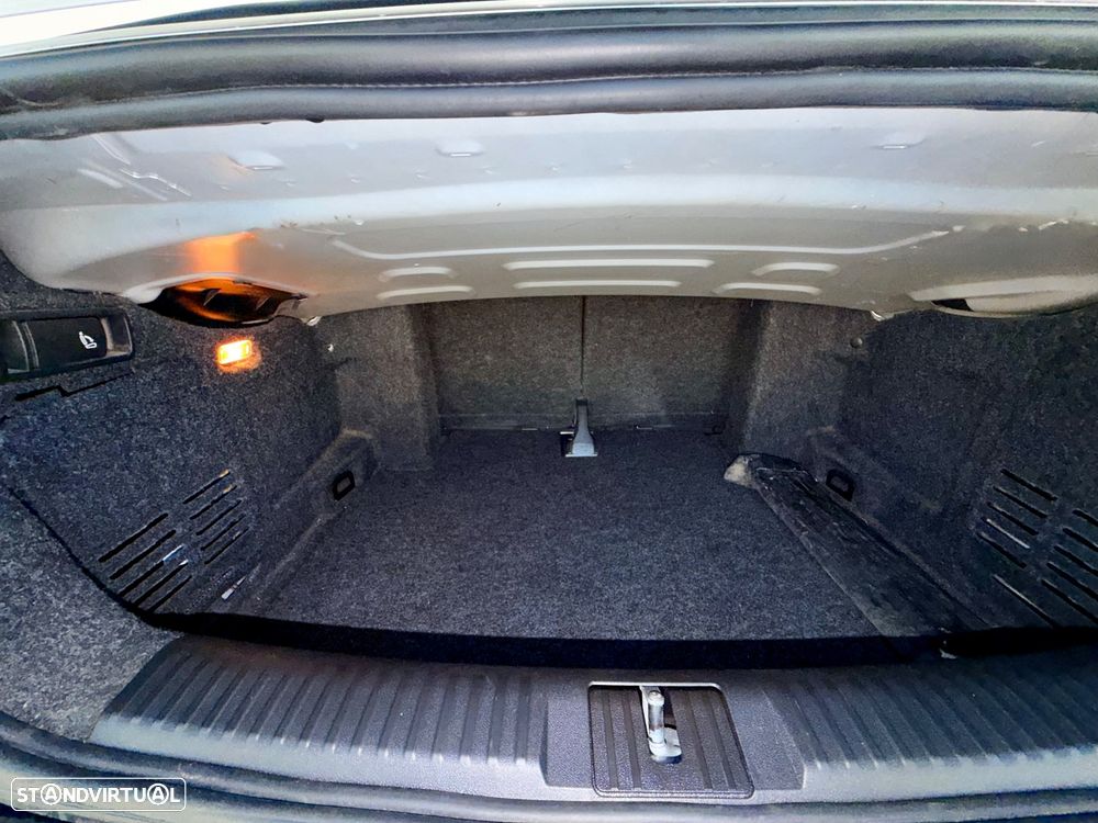 Audi A3 Cabrio 2.0 TDi S-line - 22