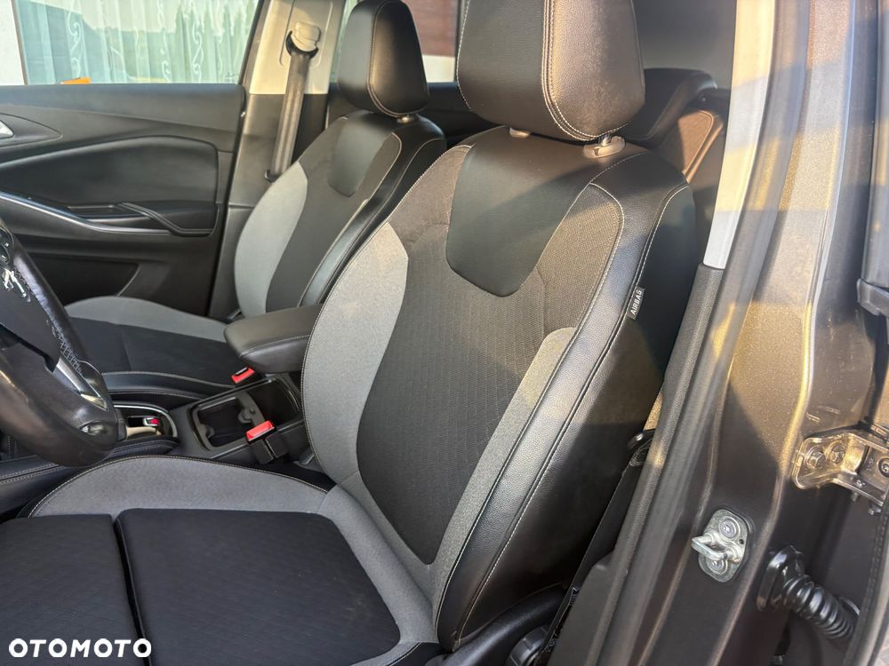 Opel Grandland X 1.2 T GPF Elegance Business Pack S&S - 38
