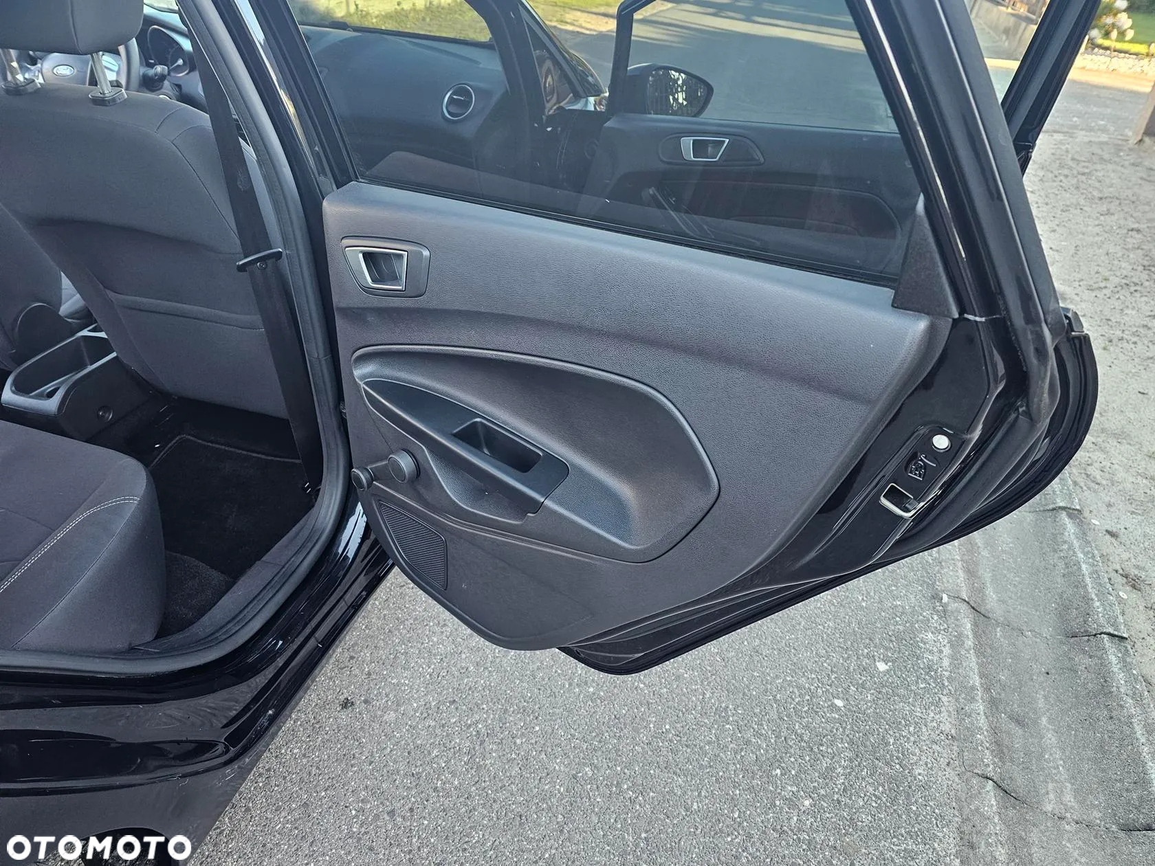 Ford Fiesta 1.0 Trend - 22