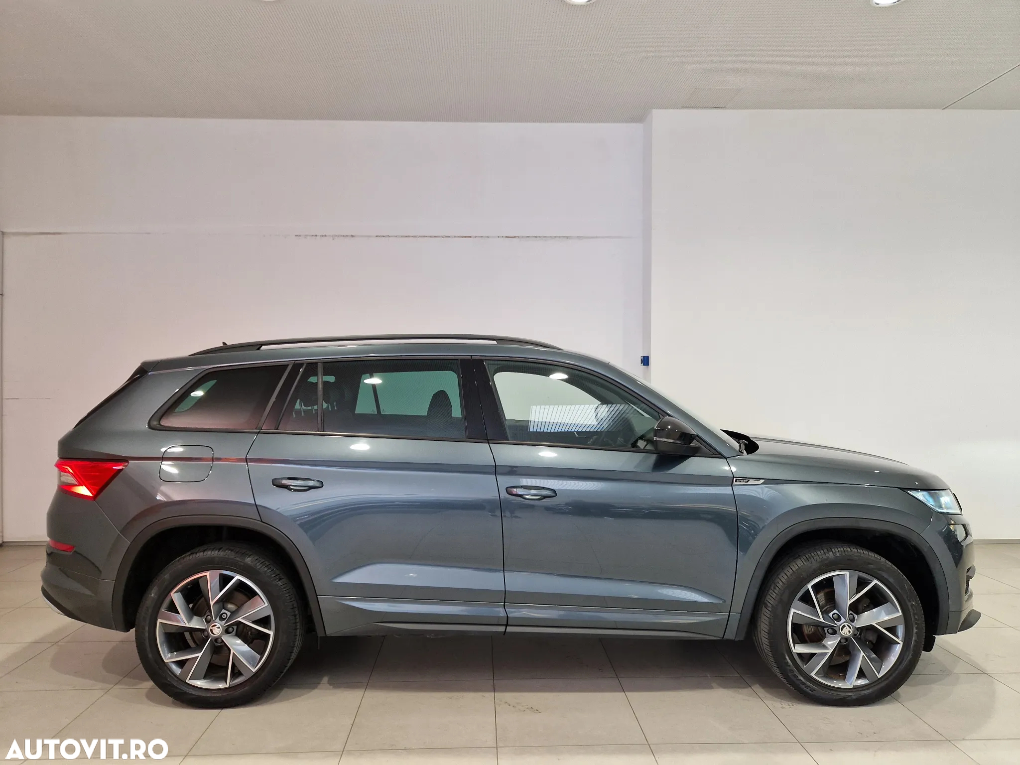 Skoda Kodiaq 2.0 TDI 4X4 DSG Sportline - 6