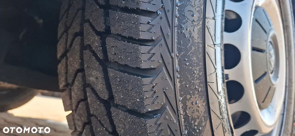 Volkswagen Crafter - 12