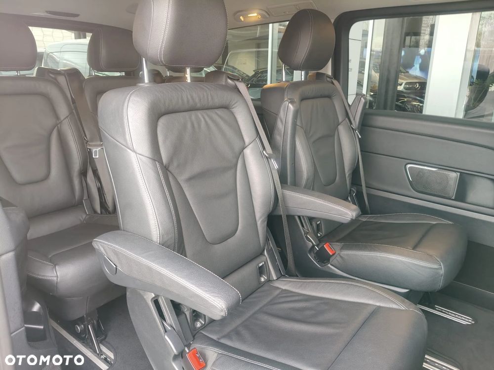 Mercedes-Benz Klasa V 300 d 4-Matic Avantgarde 9G-Tronic (d³ugi) - 17