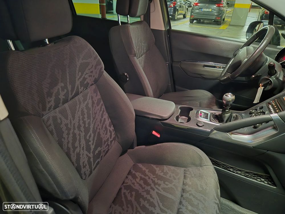 Peugeot 3008 1.6 HDi Active - 34