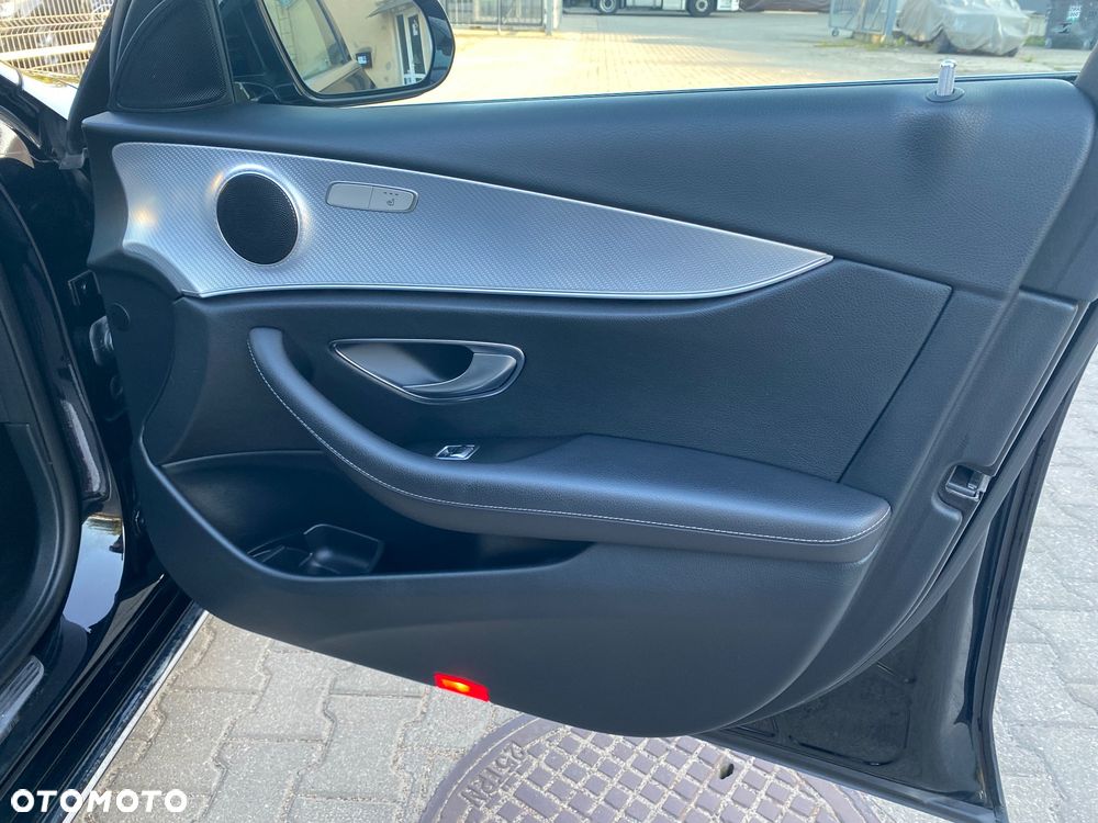 Mercedes-Benz Klasa E 220 d 9G-TRONIC Avantgarde - 19
