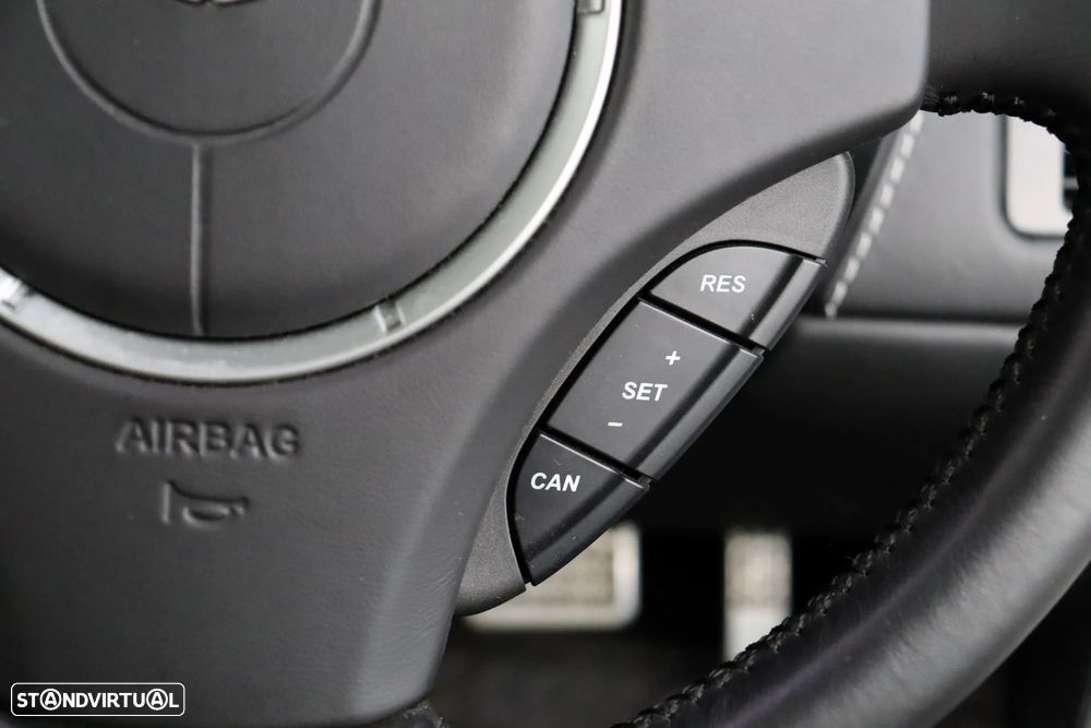 Aston Martin Vantage Coupe V8 Sportshift - 36