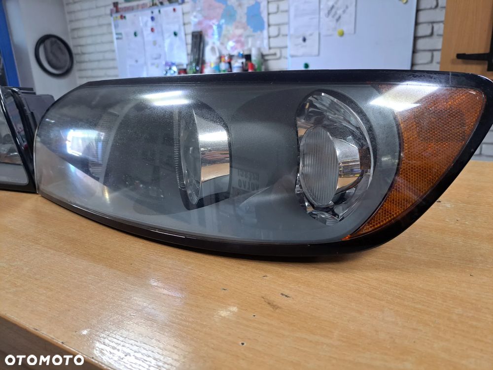 VOLVO V50 S40 II LAMPA LEWA PRAWA LEWY PRAWY PRZÓD EUROPA - 4