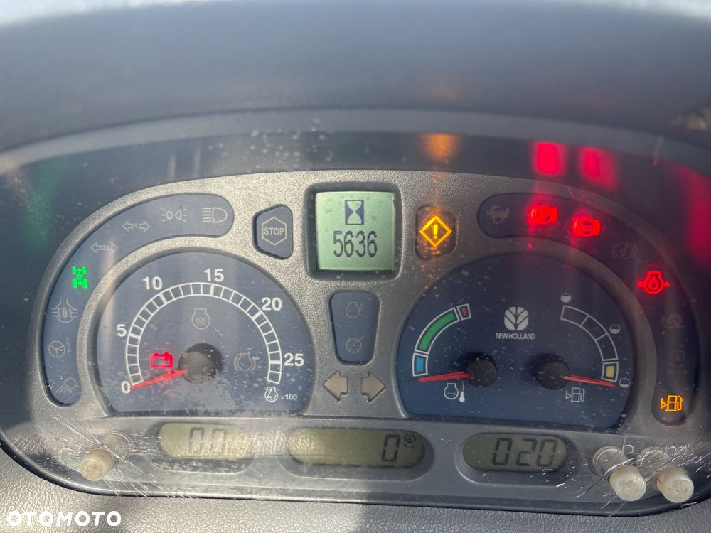New Holland Ts115A - 11