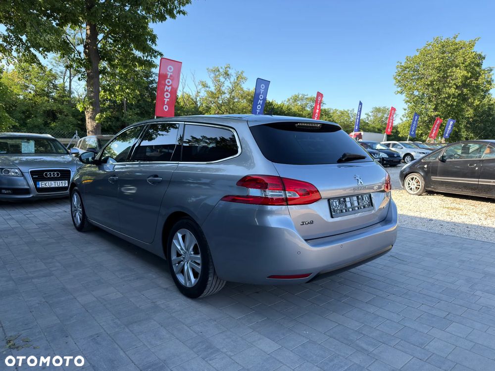 Peugeot 308 1.6 BlueHDi Allure S&S - 4