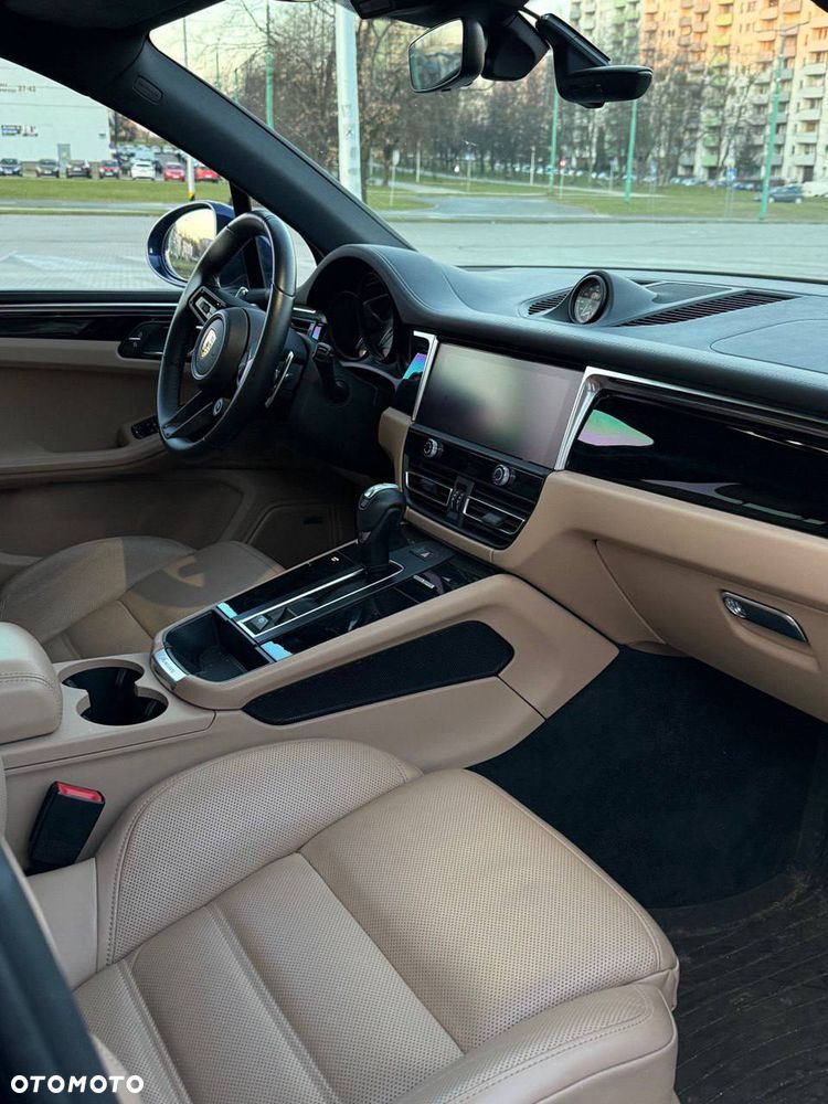 Porsche Macan - 10