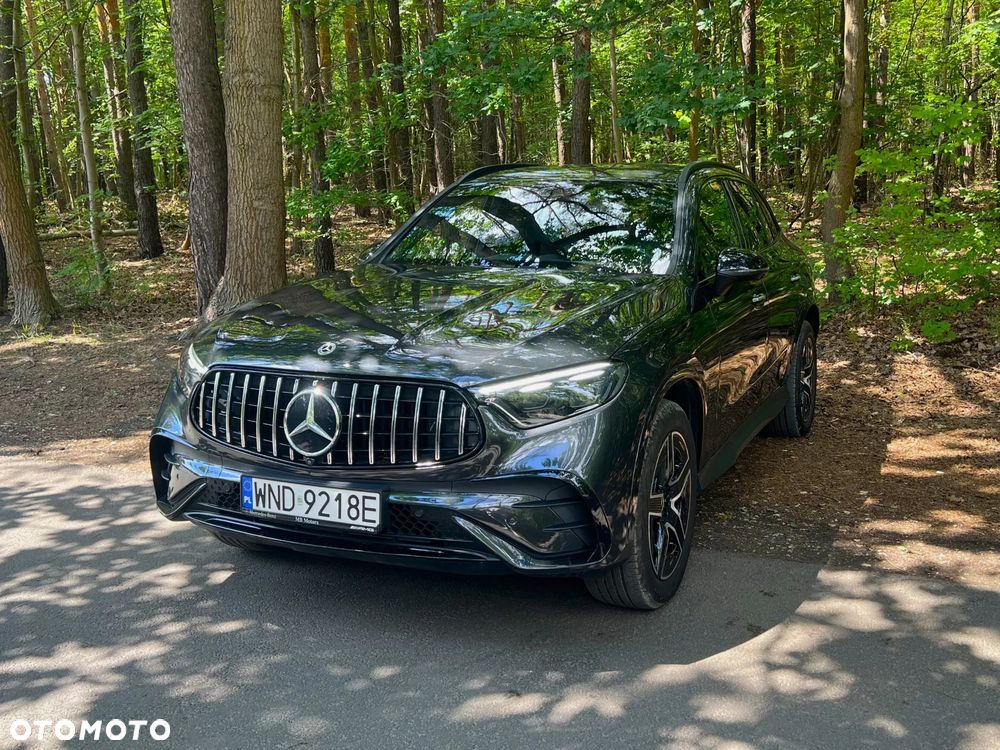Mercedes-Benz GLC 300 e 4-Matic AMG Line - 2