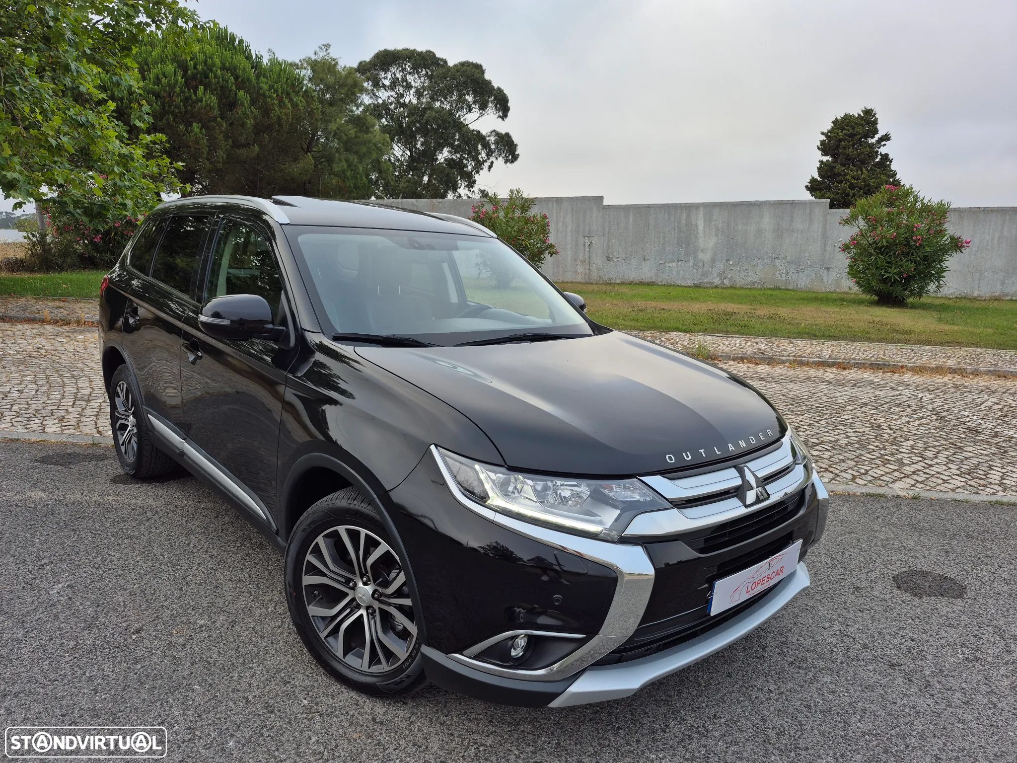 Mitsubishi Outlander 2.2 DI-D Instyle Navi - 10