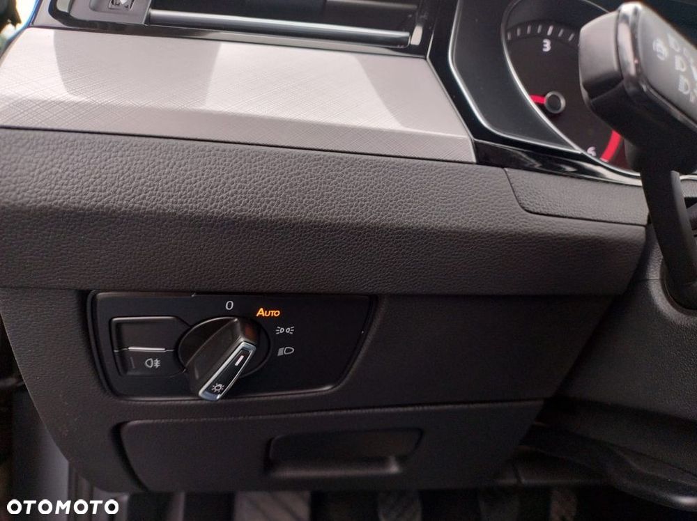 Volkswagen Passat Variant 2.0 TDI EVO Business - 18