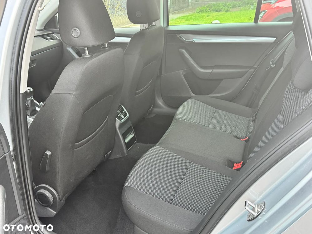 Skoda Octavia - 4