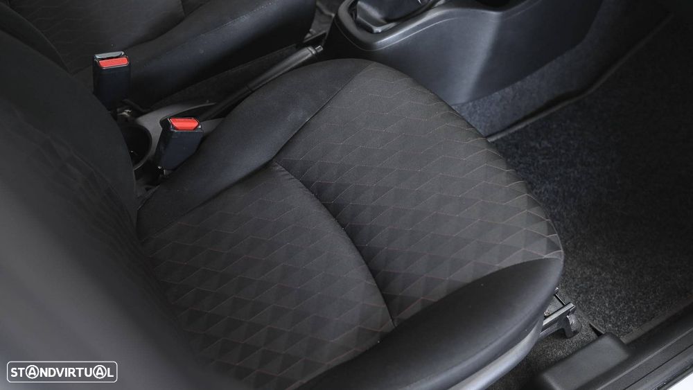 Mitsubishi Space Star 1.2 Intense - 42