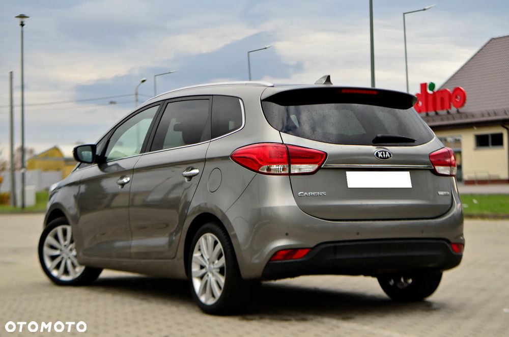 Kia Carens 1.7 CRDi L 7os - 8