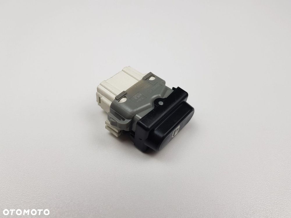 Przełącznik Przycisk Włącznik blokady drzwi Nissan Qashqai J10 28082 21000A - 12