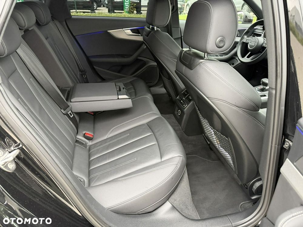 Audi A4 Avant 40 TDI Quattro S Line S tronic - 33