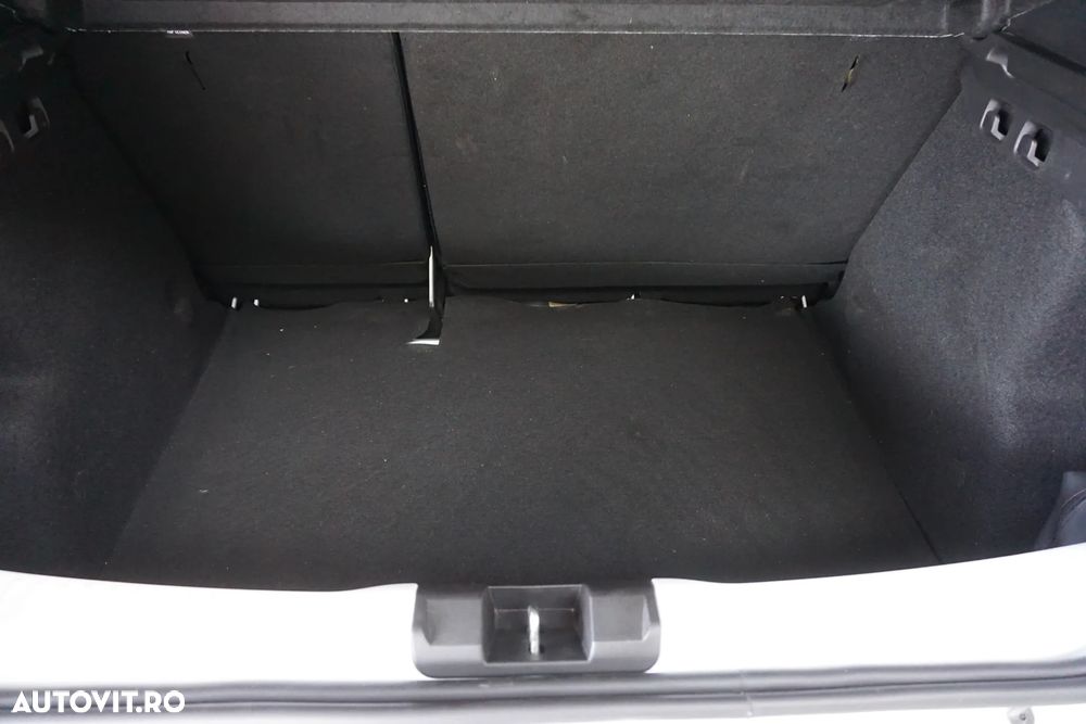 Dacia Sandero Stepway TCe 90 MT6 Expression - 12