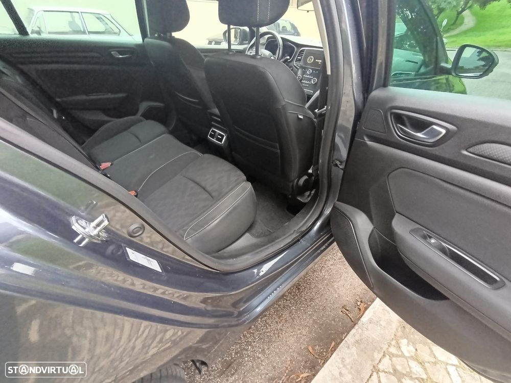 Renault Mégane Sport Tourer 1.5 Blue dCi Limited - 26