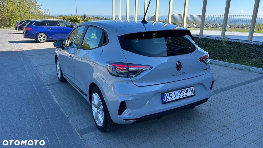 Renault Clio - 7