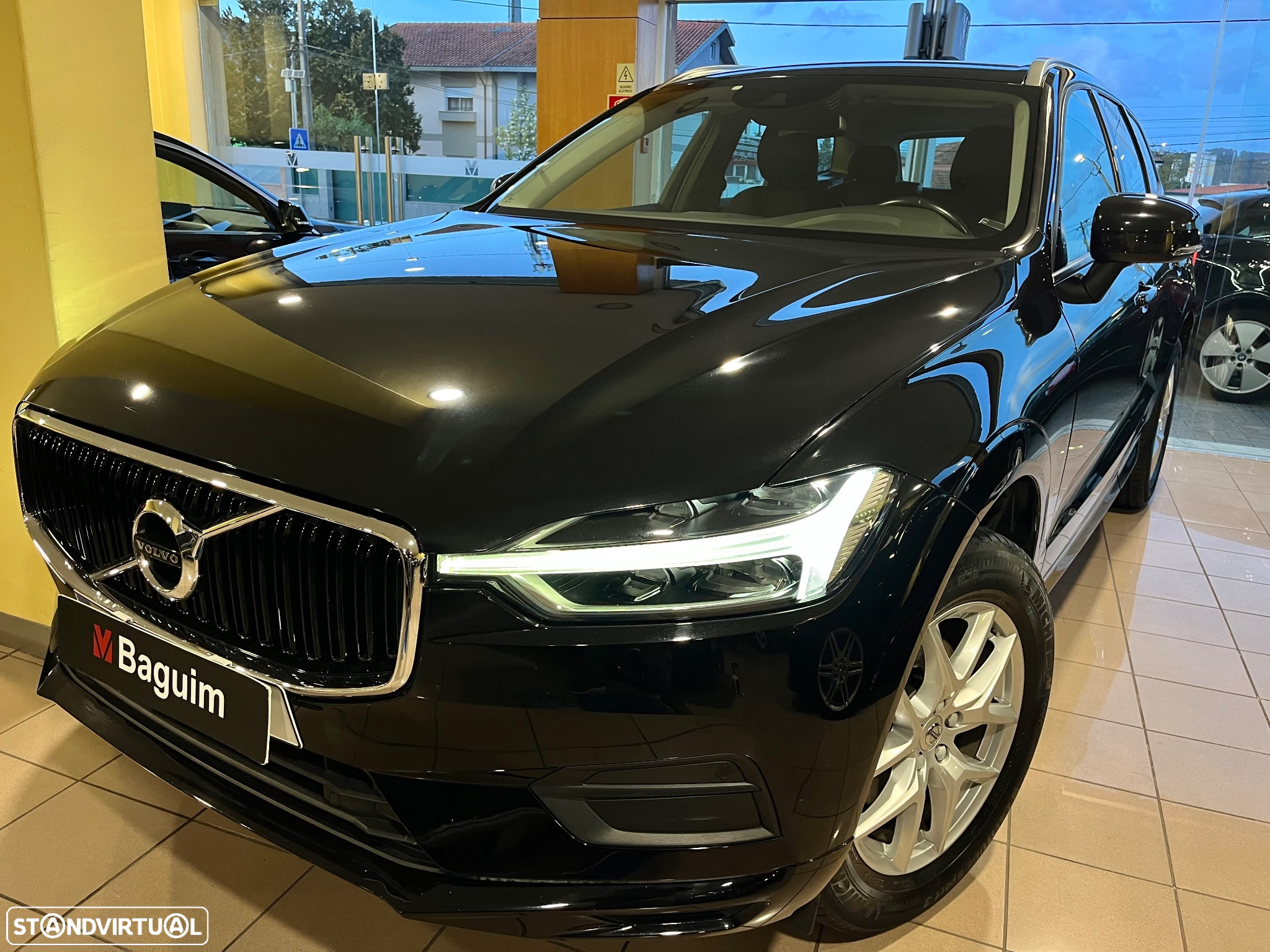 Volvo XC 60 2.0 D4 Momentum AWD Geartronic - 26