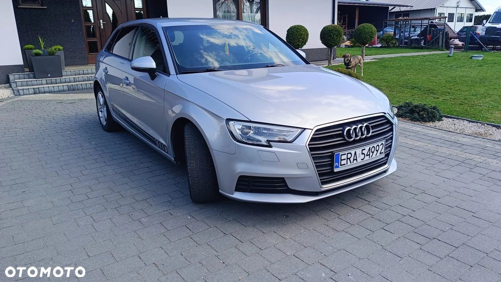 Audi A3 Sportback - 2