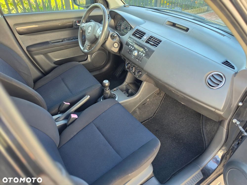Suzuki Swift - 7