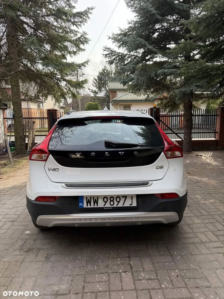 Volvo V40 Cross Country D2 Drive-E Momentum - 2