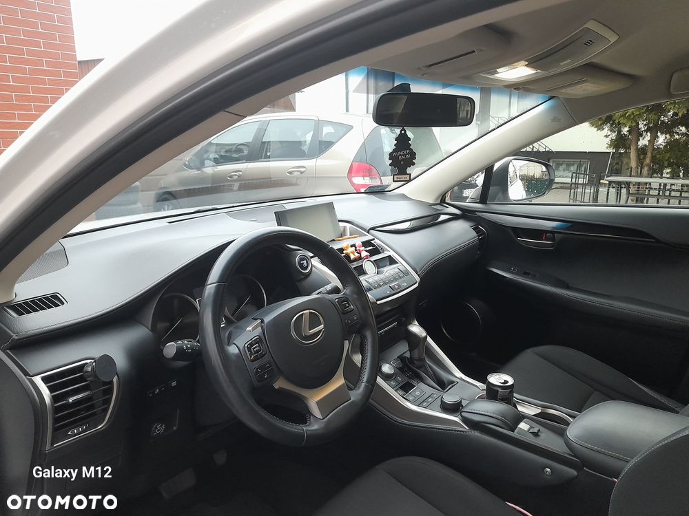 Lexus NX 300h Comfort AWD - 7