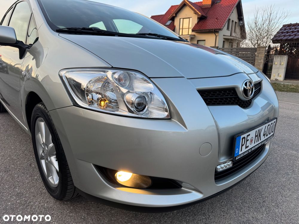 Toyota Auris 1.33 VVT-i Terra - 9